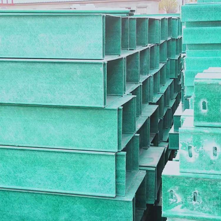 韶關市槽式梯式防腐玻璃鋼電纜橋架生產廠家批發(fā)價現貨