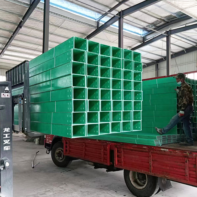 化工廠為什么要用玻璃鋼橋架？